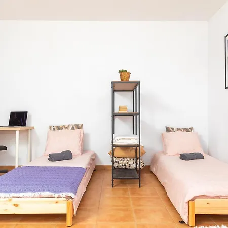 Luna - Private Pool Near The קורלחו